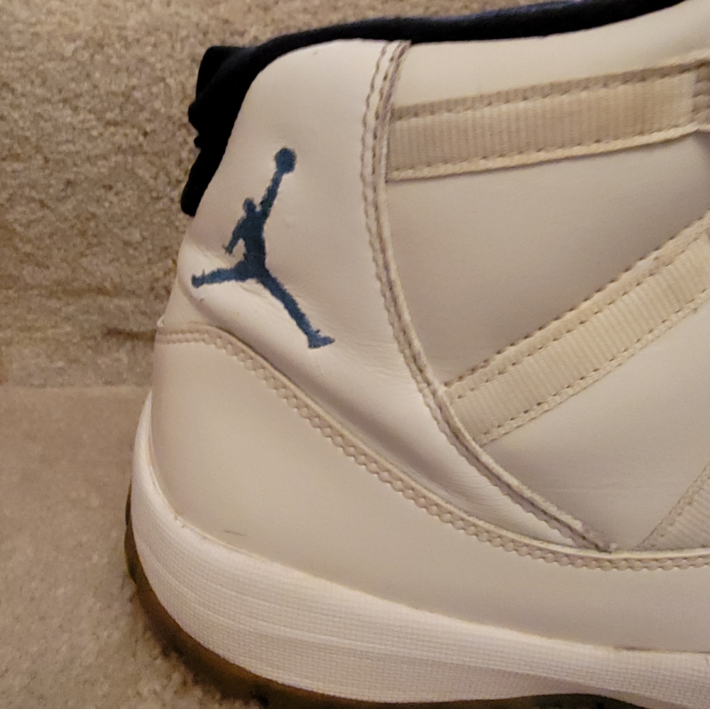 Nike Air Jordan 11 Retro Legend Blue White Sneakers 378037-117 Men's Size 11.5 - Picture 3 of 11